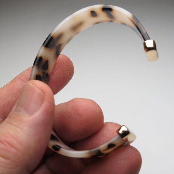 Multi Color Ivory Resin Bangle - Picture 2 of 3